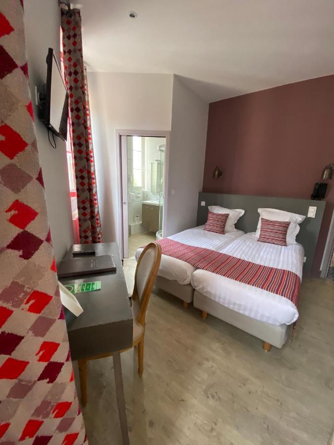 Hotel Restaurant De La Tour ซานารี-ซูร์-แมร์ ภายนอก รูปภาพ