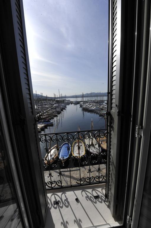 Hotel Restaurant De La Tour ซานารี-ซูร์-แมร์ ภายนอก รูปภาพ